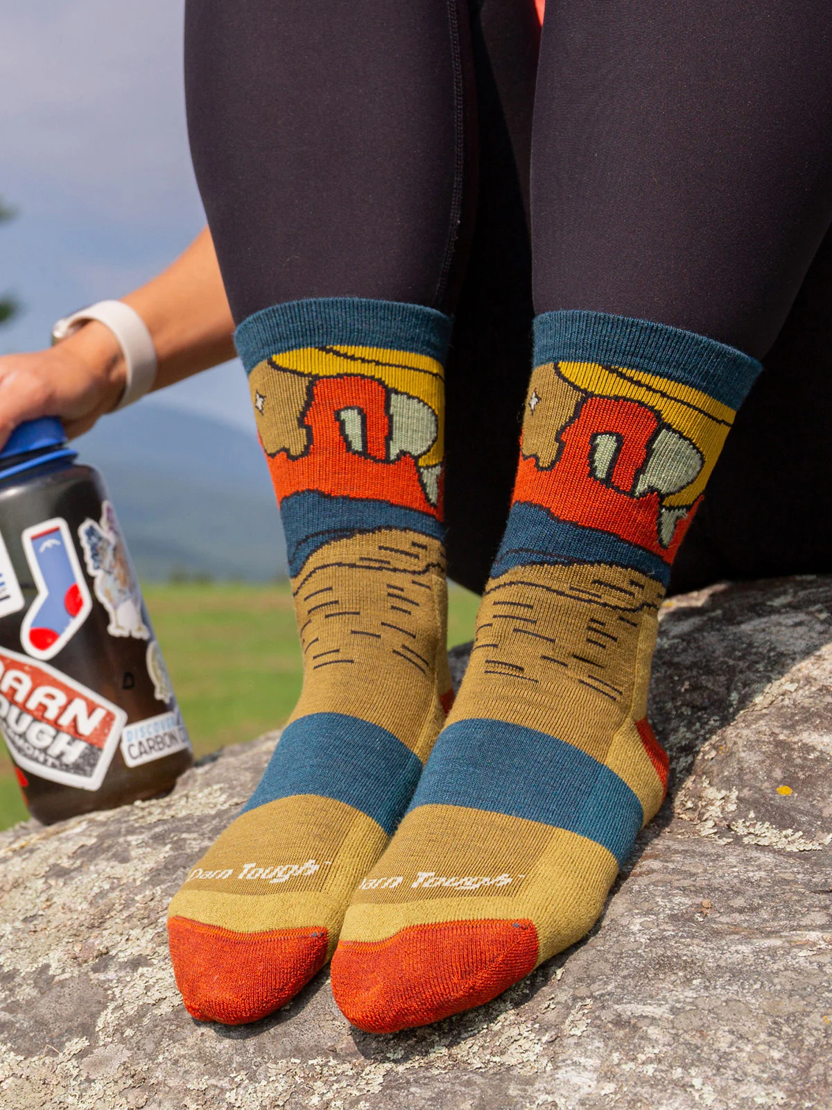 Celeste Micro Crew Midweight Bike Sock - Image 2