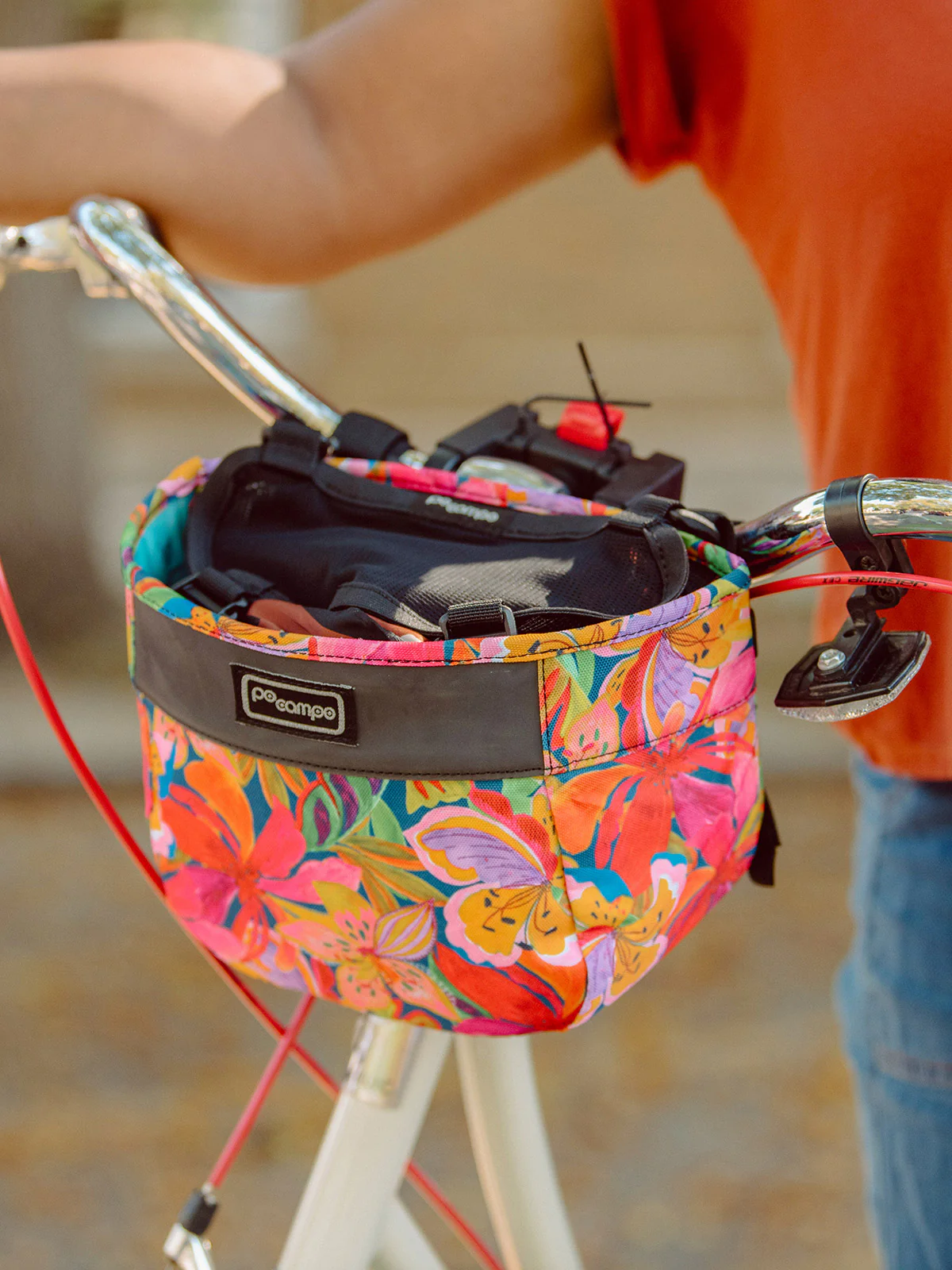 Crescent Bike Handlebar Bag - Image 17