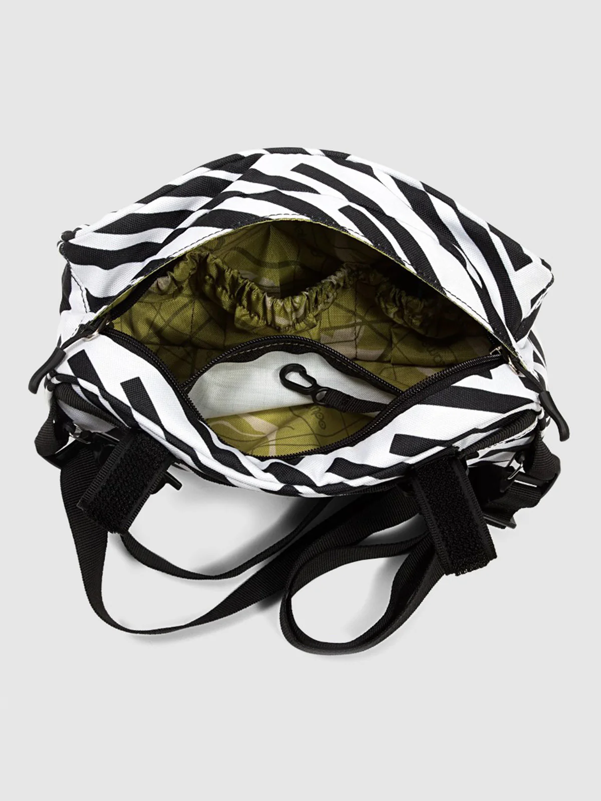 Domino Bicycle Handlebar Bag - Image 10