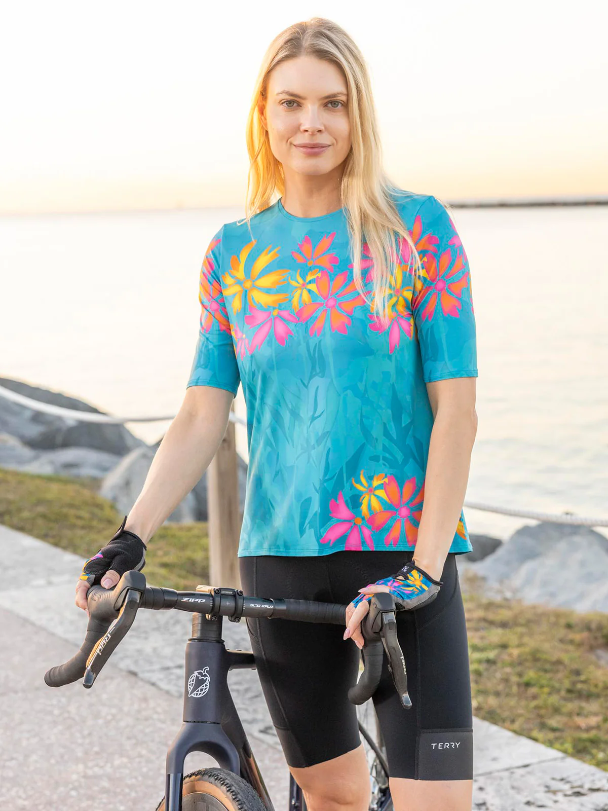 Soleil Flow Short Sleeve Bike Top - Image 8